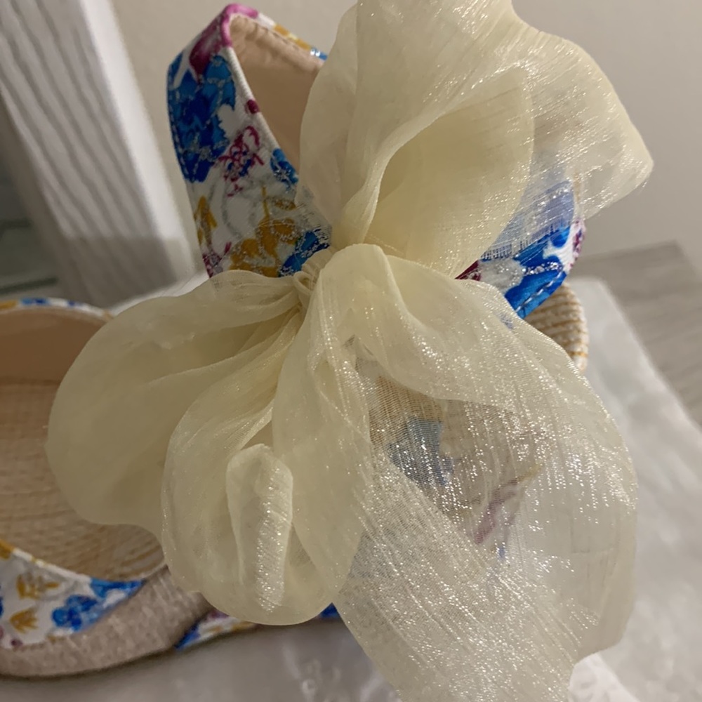 Pair Of Multicolored Platforms With Bows. - image 6